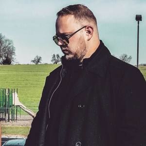 Meet your Posher, Demetre